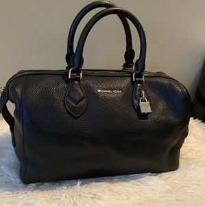 🔥Michael Kors Grayson satchel